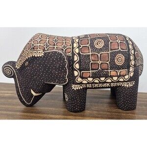 Javanese Batik Balsa Hand Painted Wood Elephant Trinket Box 7"x4" Indonesia